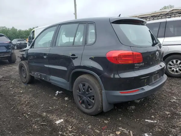WVGAV7AX0JK001337 2018 VOLKSWAGEN TIGUAN - Image 2