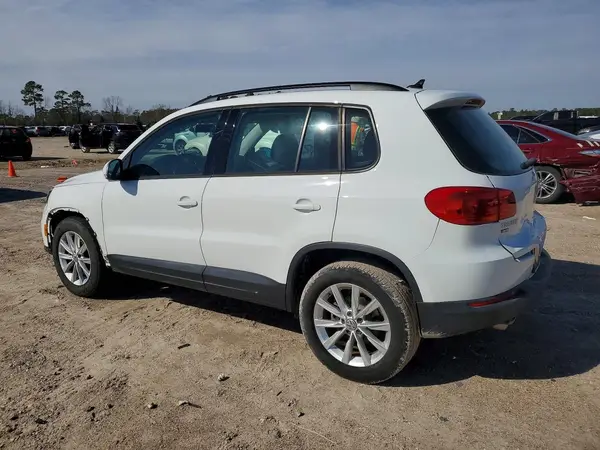 WVGAV7AX0JK002861 2018 VOLKSWAGEN TIGUAN - Image 2