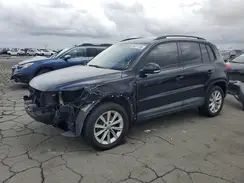 WVGAV7AX0JK004075 2018 VOLKSWAGEN TIGUAN