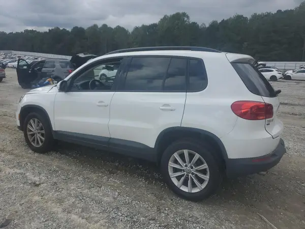 WVGAV7AX0JK004514 2018 VOLKSWAGEN TIGUAN - Image 2