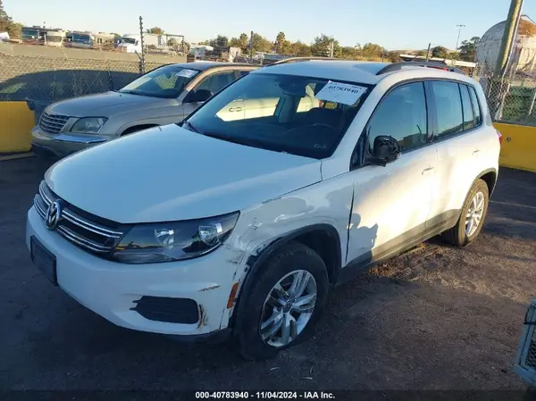 WVGAV7AX1GW506692 2016 VOLKSWAGEN TIGUAN - Image 2