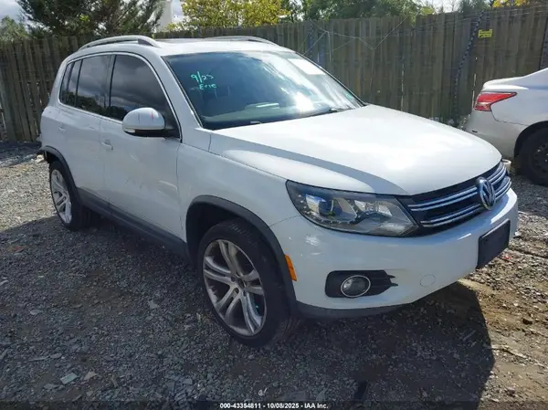 WVGAV7AX1GW509026 2016 VOLKSWAGEN TIGUAN - Image 1