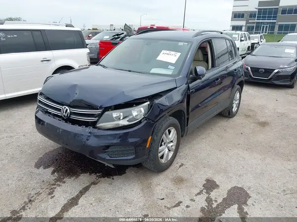 WVGAV7AX1GW509379 2016 VOLKSWAGEN TIGUAN - Image 2