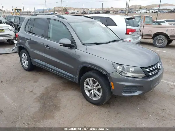 WVGAV7AX1GW513934 2016 VOLKSWAGEN TIGUAN - Image 1