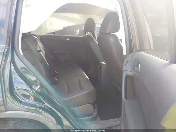 WVGAV7AX1GW514288 2016 VOLKSWAGEN TIGUAN - Image 8