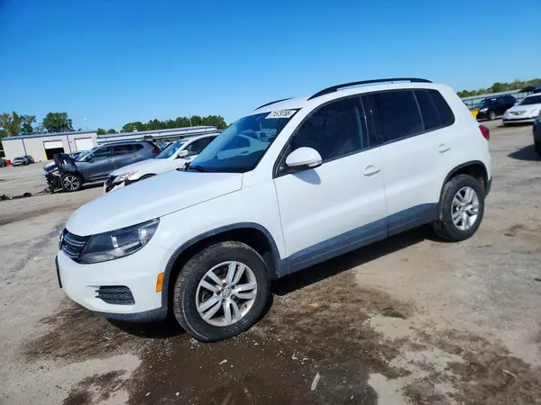 WVGAV7AX1GW518437 2016 VOLKSWAGEN TIGUAN - Image 1