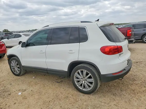 WVGAV7AX1GW523251 2016 VOLKSWAGEN TIGUAN - Image 2