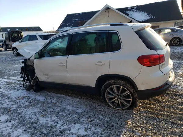 WVGAV7AX1GW528806 2016 VOLKSWAGEN TIGUAN - Image 2