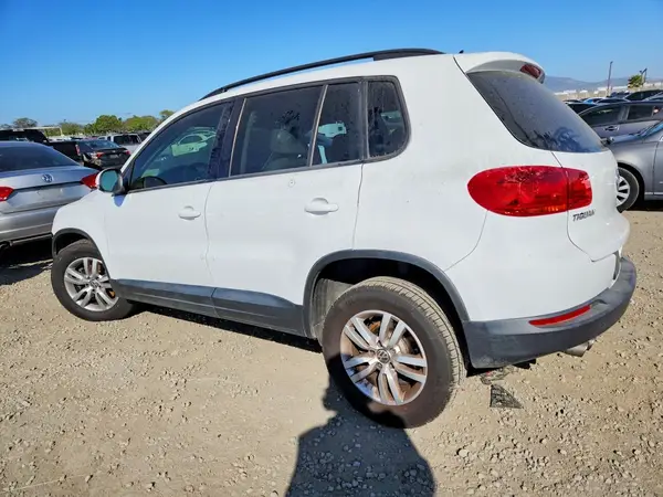 WVGAV7AX1GW533147 2016 VOLKSWAGEN TIGUAN - Image 2