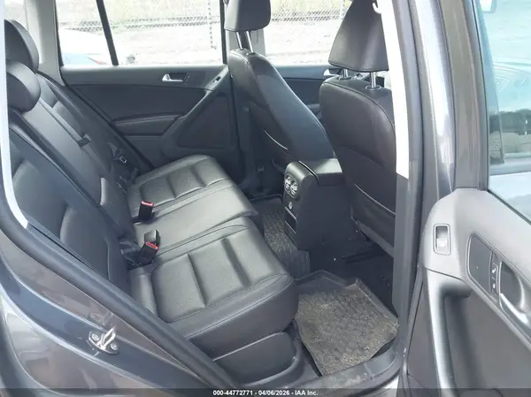 WVGAV7AX1GW533827 2016 VOLKSWAGEN TIGUAN - Image 8