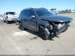 WVGAV7AX1GW537635 2016 VOLKSWAGEN TIGUAN