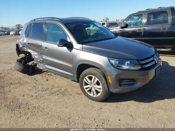 WVGAV7AX1GW538333 2016 VOLKSWAGEN TIGUAN - Image 1