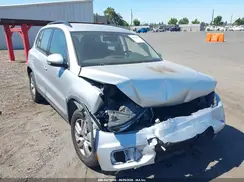 WVGAV7AX1GW550160 2016 VOLKSWAGEN TIGUAN