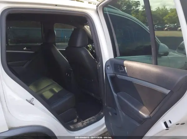 WVGAV7AX1GW557187 2016 VOLKSWAGEN TIGUAN - Image 8