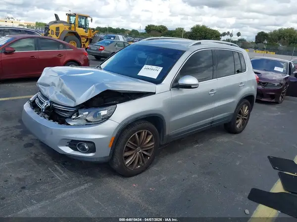 WVGAV7AX1GW569954 2016 VOLKSWAGEN TIGUAN - Image 2