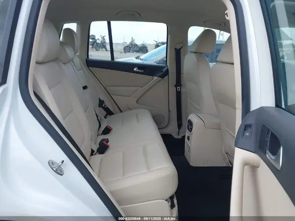 WVGAV7AX1GW577844 2016 VOLKSWAGEN TIGUAN - Image 8