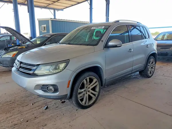 WVGAV7AX1GW580890 2016 VOLKSWAGEN TIGUAN - Image 1