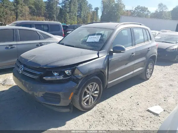WVGAV7AX1GW583577 2016 VOLKSWAGEN TIGUAN - Image 2