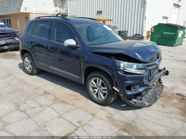 WVGAV7AX1GW585684 2016 VOLKSWAGEN TIGUAN - Image 1