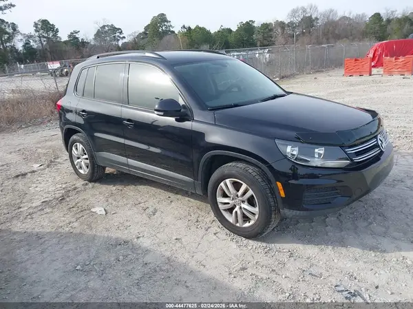 WVGAV7AX1GW597947 2016 VOLKSWAGEN TIGUAN - Image 1