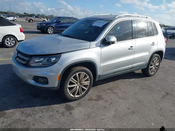 WVGAV7AX1GW606842 2016 VOLKSWAGEN TIGUAN - Image 2