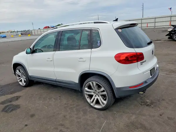 WVGAV7AX1GW610972 2016 VOLKSWAGEN TIGUAN - Image 2