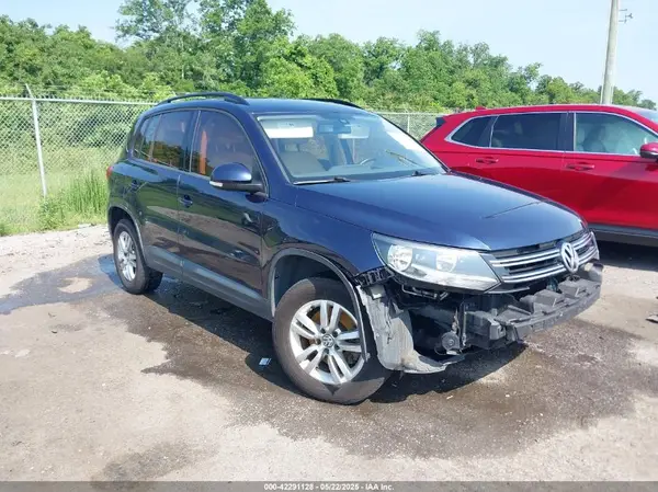 WVGAV7AX1GW611703 2016 VOLKSWAGEN TIGUAN - Image 1
