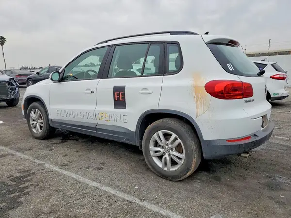 WVGAV7AX1HK018805 2017 VOLKSWAGEN TIGUAN - Image 2