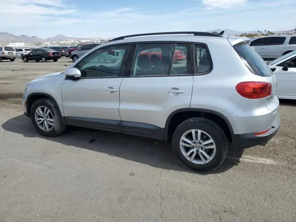 WVGAV7AX1HK026998 2017 VOLKSWAGEN TIGUAN - Image 2