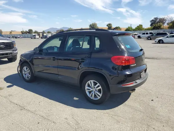 WVGAV7AX1HK040559 2017 VOLKSWAGEN TIGUAN - Image 2
