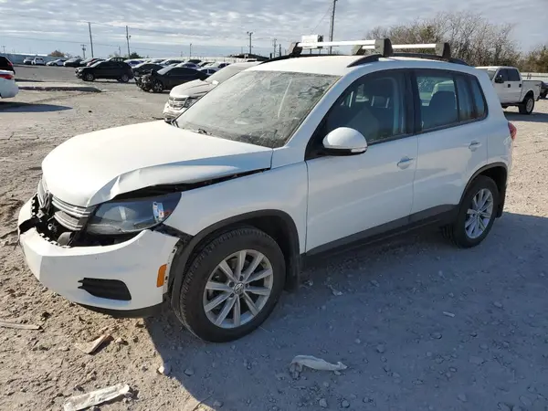 WVGAV7AX1HK043168 2017 VOLKSWAGEN TIGUAN - Image 1