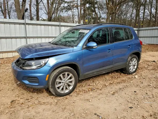 WVGAV7AX1JK002898 2018 VOLKSWAGEN TIGUAN - Image 1