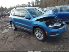 WVGAV7AX1JK005493 2018 VOLKSWAGEN TIGUAN