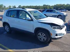WVGAV7AX2GK000389 2016 VOLKSWAGEN TIGUAN
