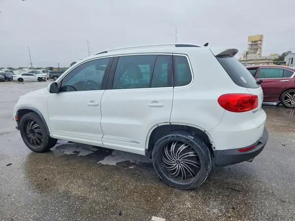 WVGAV7AX2GW014849 2016 VOLKSWAGEN TIGUAN - Image 2