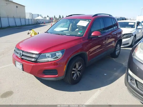 WVGAV7AX2GW086778 2016 VOLKSWAGEN TIGUAN - Image 2