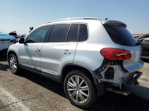 WVGAV7AX2GW501985 2016 VOLKSWAGEN TIGUAN - Image 2