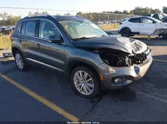 WVGAV7AX2GW523503 2016 VOLKSWAGEN TIGUAN