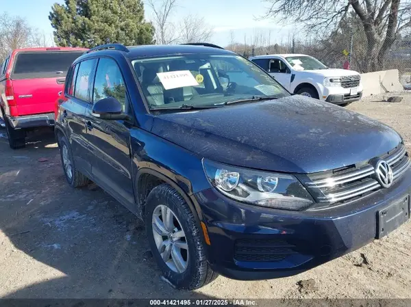 WVGAV7AX2GW524165 2016 VOLKSWAGEN TIGUAN - Image 1