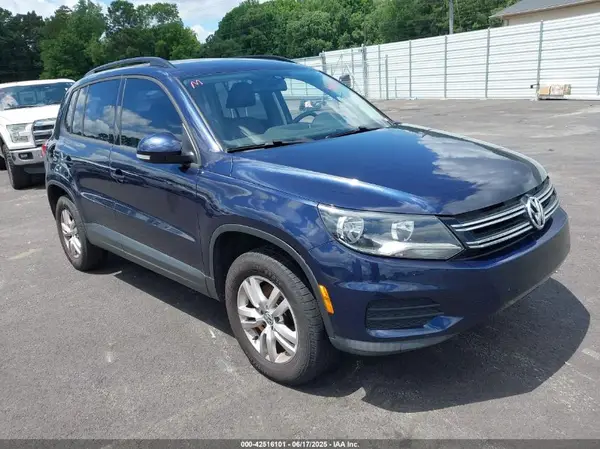 WVGAV7AX2GW529172 2016 VOLKSWAGEN TIGUAN - Image 1