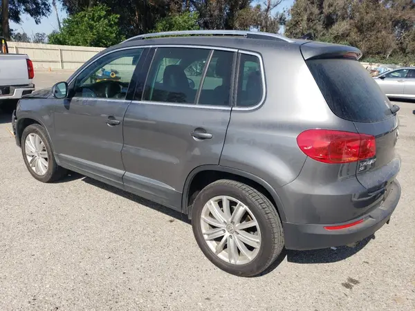 WVGAV7AX2GW544710 2016 VOLKSWAGEN TIGUAN - Image 2