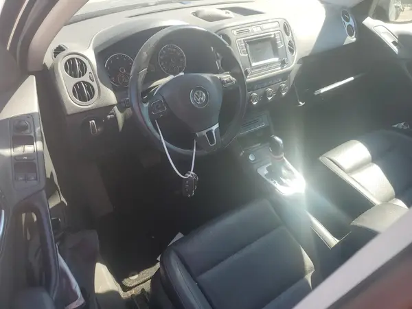 WVGAV7AX2GW552886 2016 VOLKSWAGEN TIGUAN - Image 8