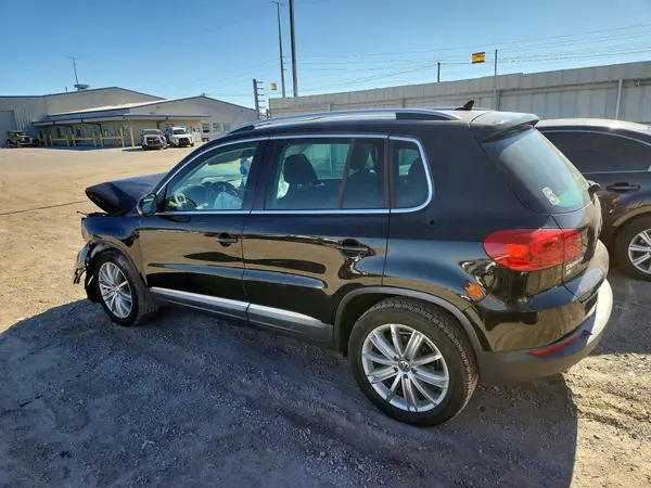 WVGAV7AX2GW554461 2016 VOLKSWAGEN TIGUAN - Image 2