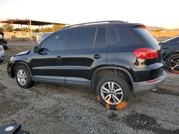WVGAV7AX2GW555366 2016 VOLKSWAGEN TIGUAN - Image 2