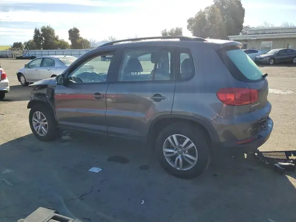 WVGAV7AX2GW559904 2016 VOLKSWAGEN TIGUAN - Image 2