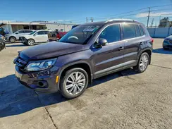 WVGAV7AX2GW561393 2016 VOLKSWAGEN TIGUAN