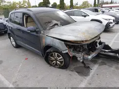 WVGAV7AX2GW565038 2016 VOLKSWAGEN TIGUAN