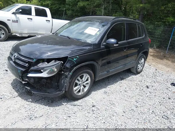 WVGAV7AX2GW569042 2016 VOLKSWAGEN TIGUAN - Image 2