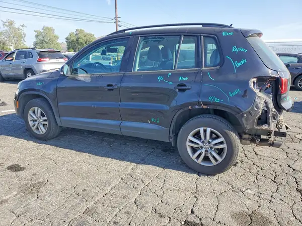 WVGAV7AX2GW582048 2016 VOLKSWAGEN TIGUAN - Image 2