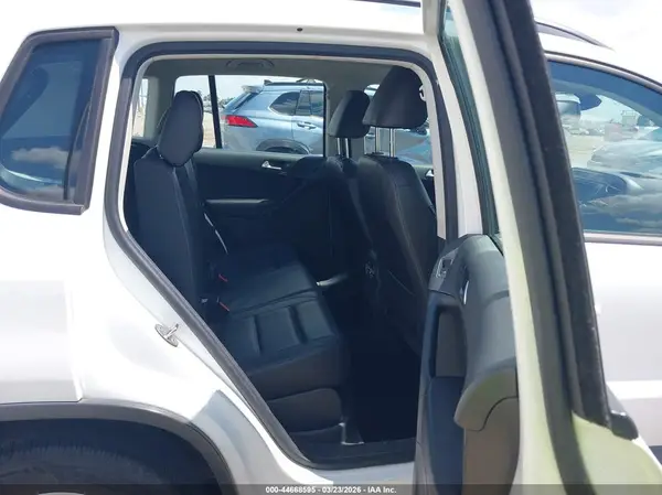 WVGAV7AX2GW583569 2016 VOLKSWAGEN TIGUAN - Image 8